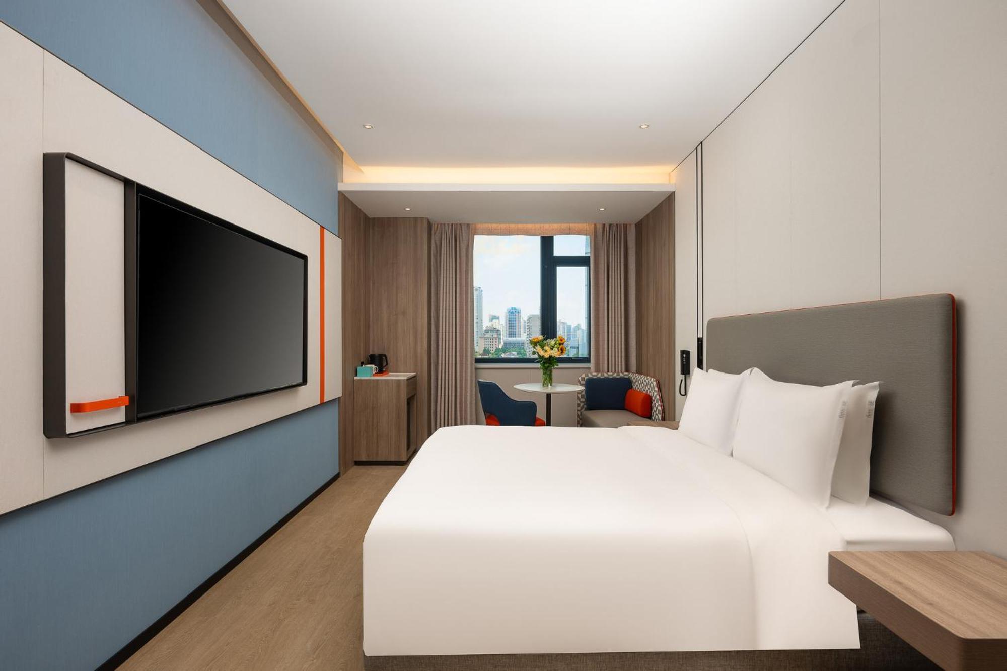 Holiday Inn Express Shanghai Jing'An Temple By Ihg Zewnętrze zdjęcie