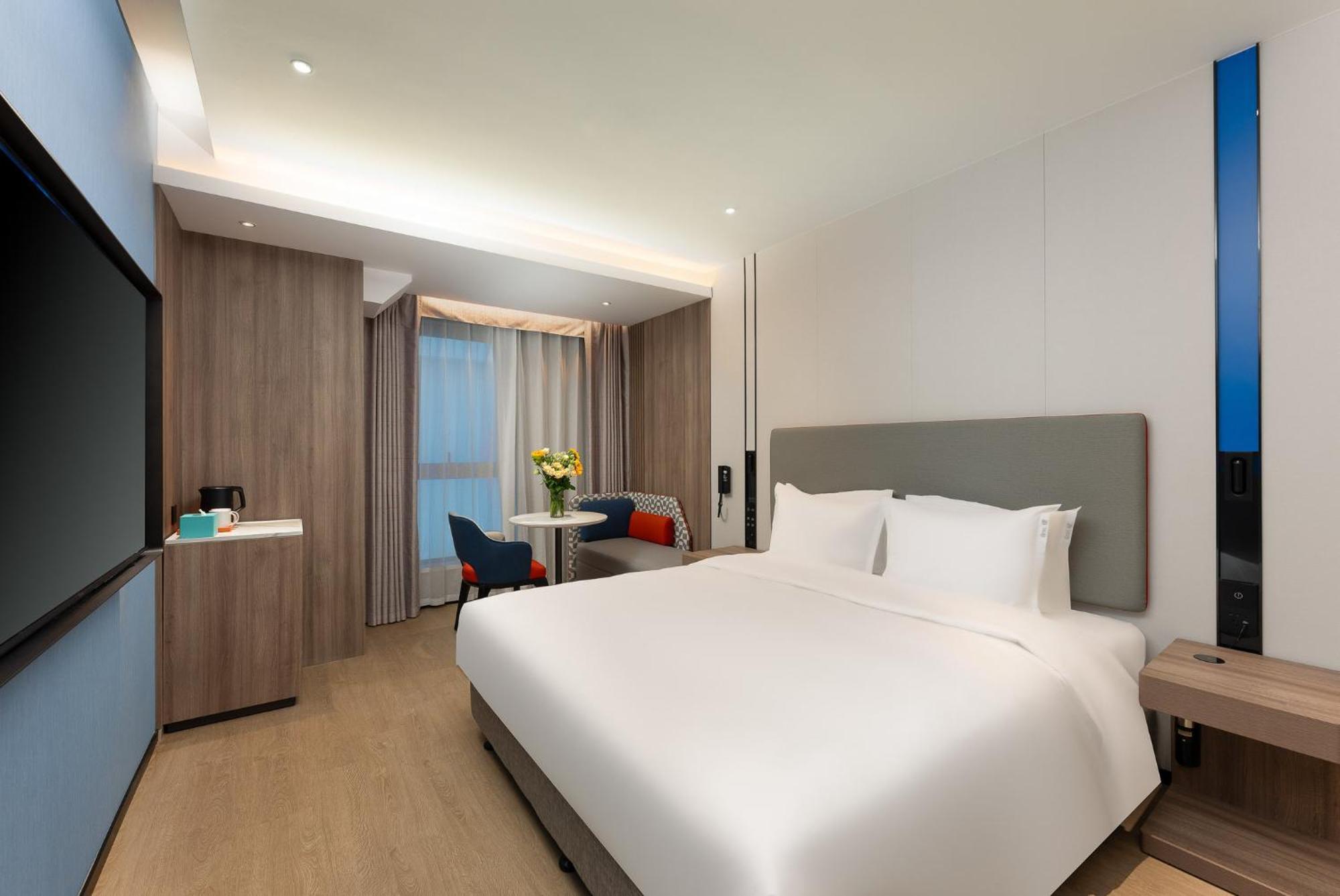 Holiday Inn Express Shanghai Jing'An Temple By Ihg Zewnętrze zdjęcie