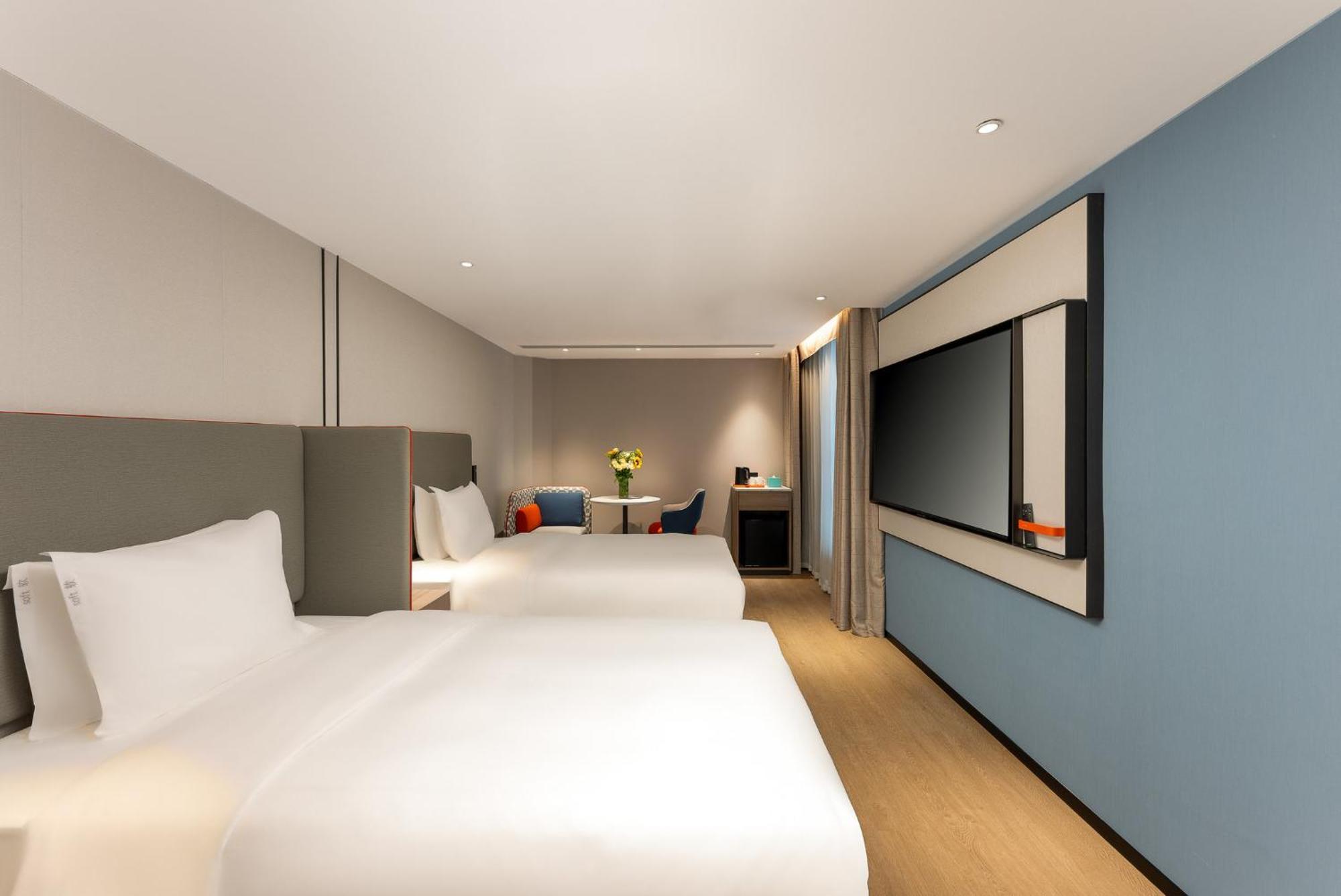 Holiday Inn Express Shanghai Jing'An Temple By Ihg Zewnętrze zdjęcie