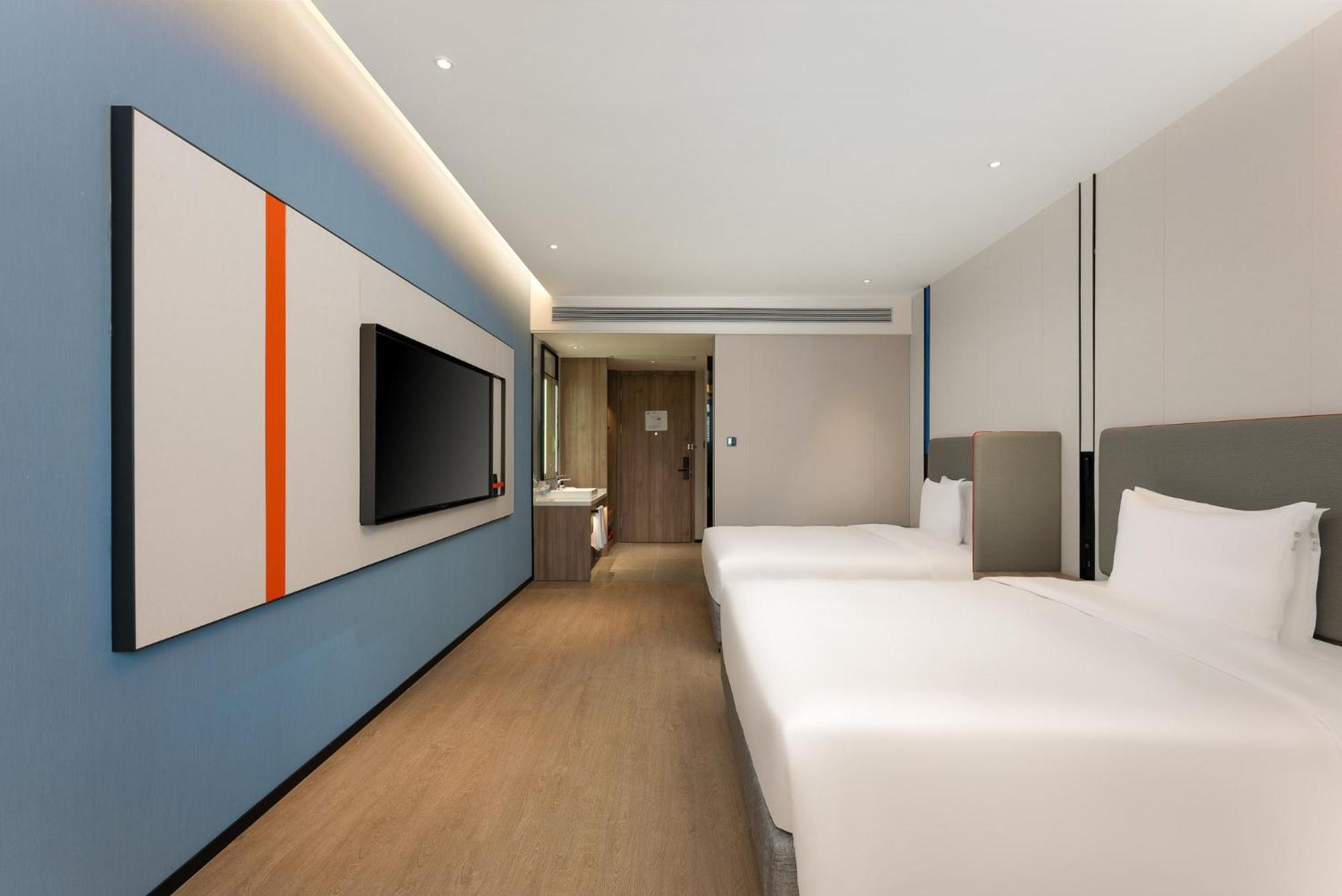 Holiday Inn Express Shanghai Jing'An Temple By Ihg Zewnętrze zdjęcie